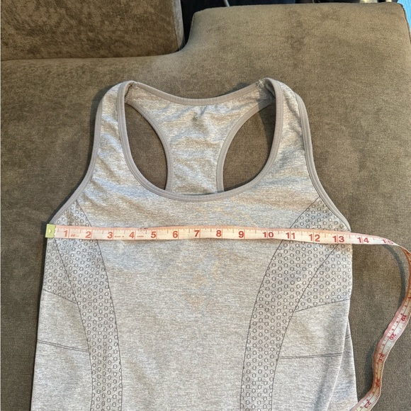 Forever 21 Gray Tank Top Workout shirt Size Medium - Picture 7 of 8